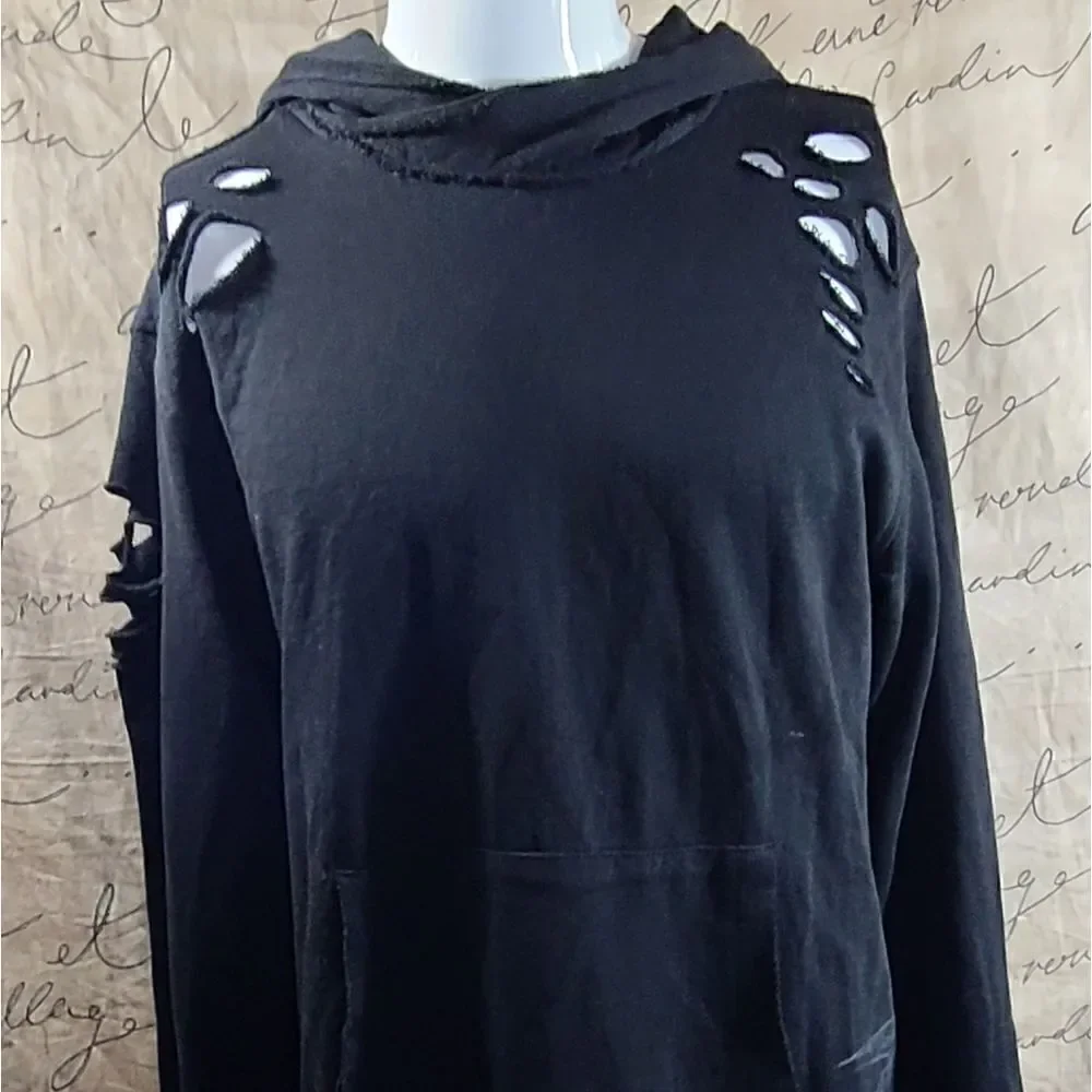 Distressed shirt - Picture 3 of 12